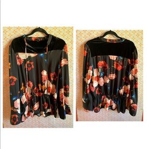 Worthington Floral Longsleeve Top